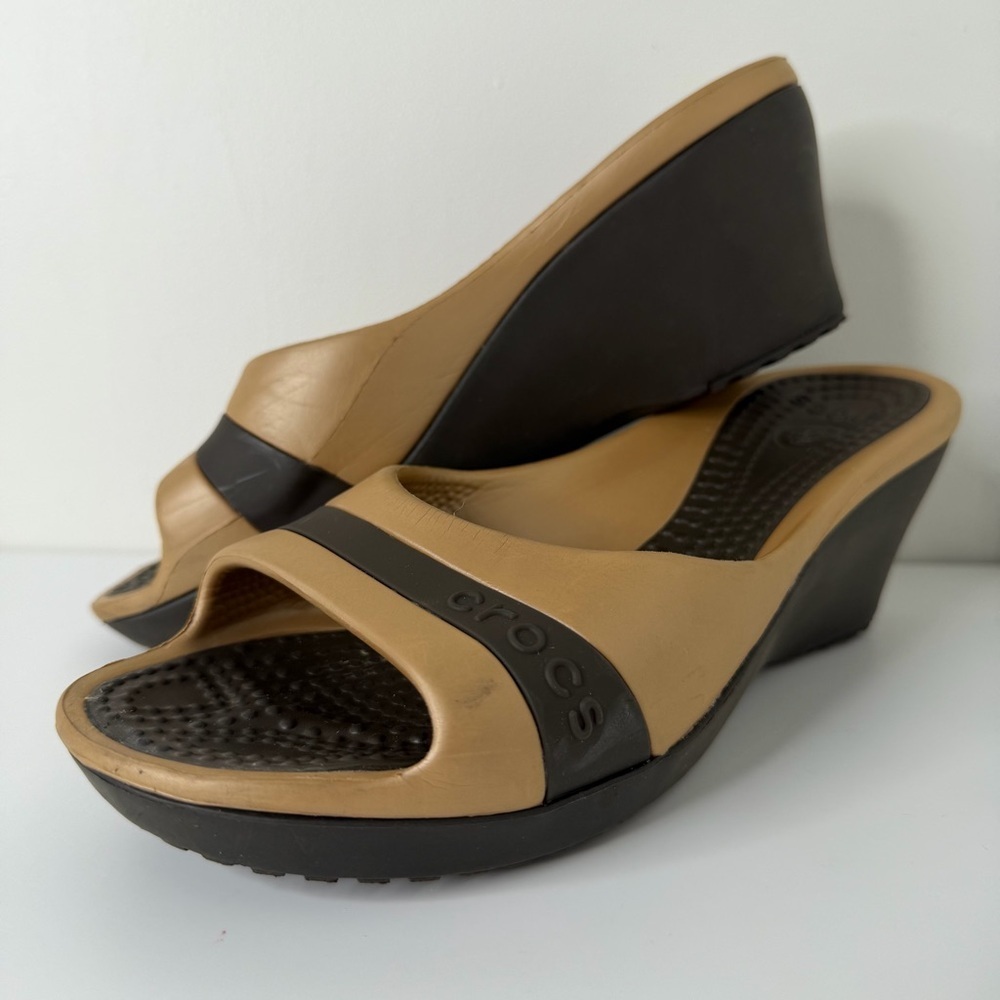 Crocs Sassari Band Bronze Brown Wedge Slide Slip On Sandals Women's size 8 - Picture 11 of 13